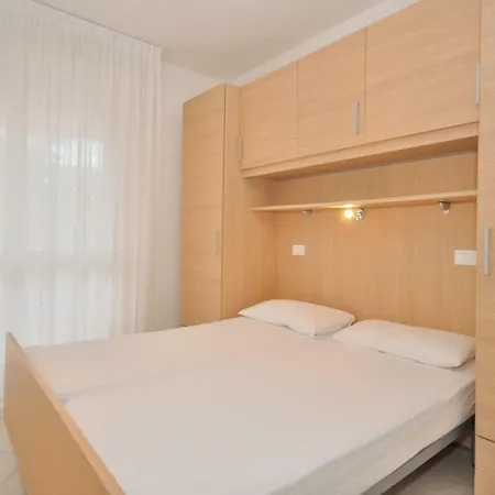 Auriga Apartment *